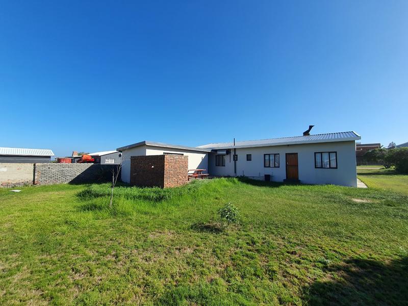 5 Bedroom Property for Sale in Gouritsmond Western Cape